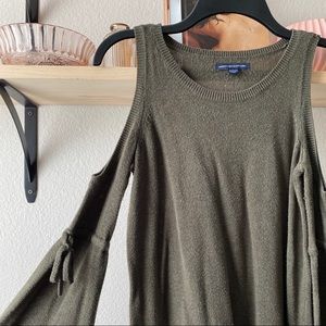 olive green long sleeve top